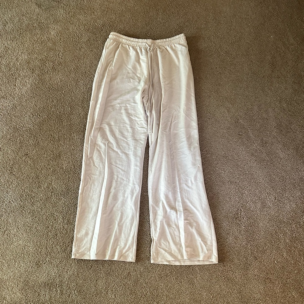 ZARA Lightweight High-Waisted Wide-Legged Pants — Cream — Large